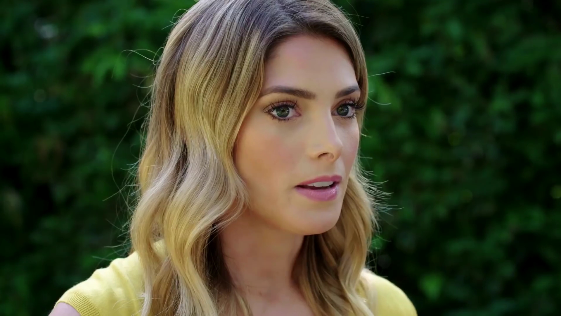 Ashley-Greene-dot-nl_DesignTherapy2x04GoodVibesOnly0284.jpg