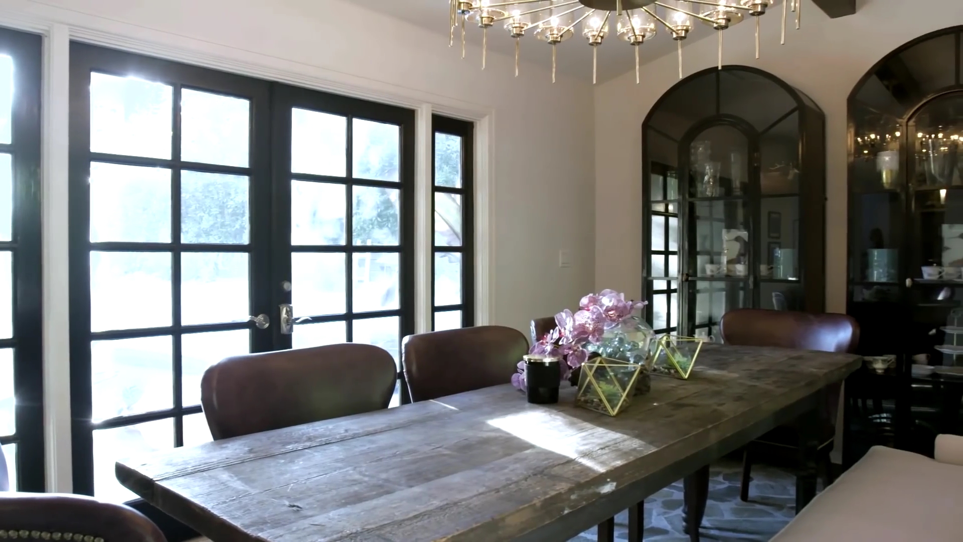 Ashley-Greene-dot-nl_DesignTherapy2x050405.jpg