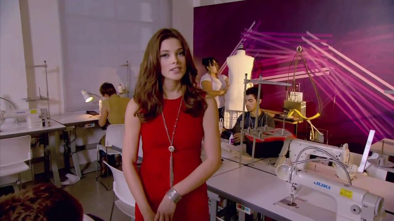 Ashley-Greene_dot_nl-FashionForwardMakingIt_00093.jpg