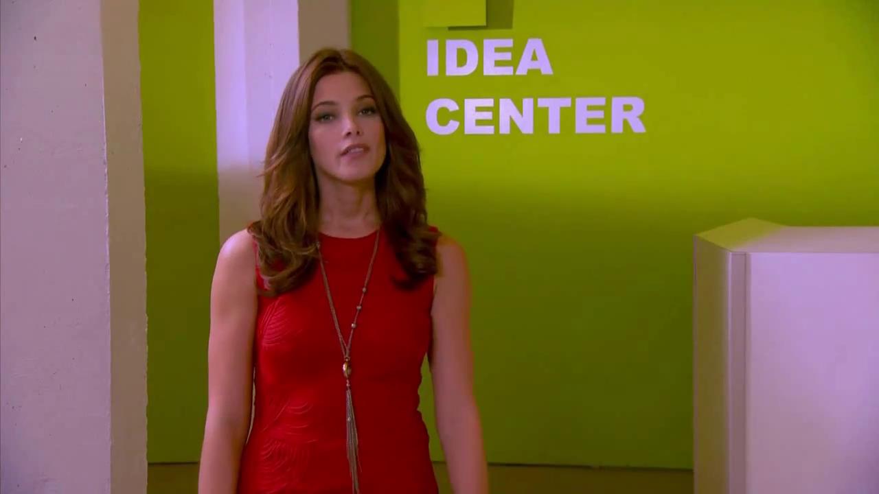 Ashley-Greene_dot_nl-FashionForwardMakingIt_00155.jpg