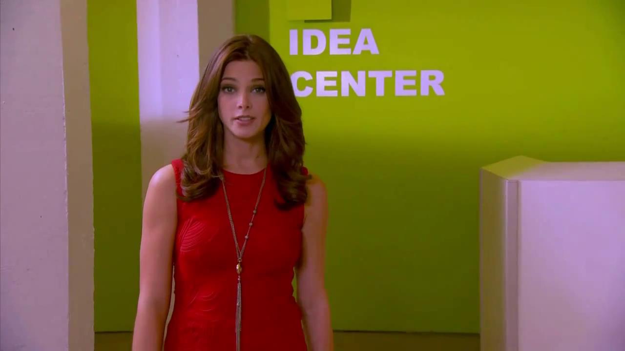 Ashley-Greene_dot_nl-FashionForwardMakingIt_00157.jpg