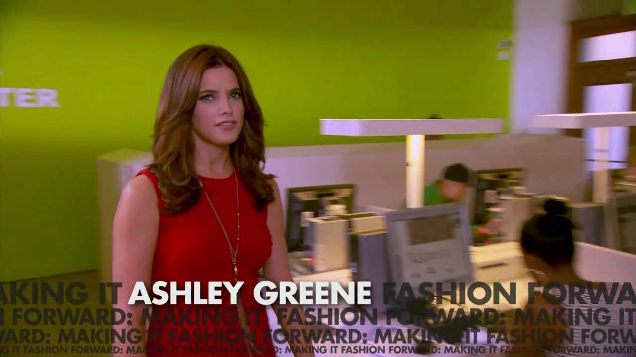 Ashley-Greene_dot_nl-FashionForwardMakingIt_00161.jpg