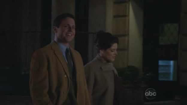 Ashley-Greene-dot-nl_PanAm2x10SecretAndLies0202.jpg
