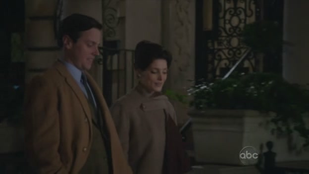 Ashley-Greene-dot-nl_PanAm2x10SecretAndLies0205.jpg