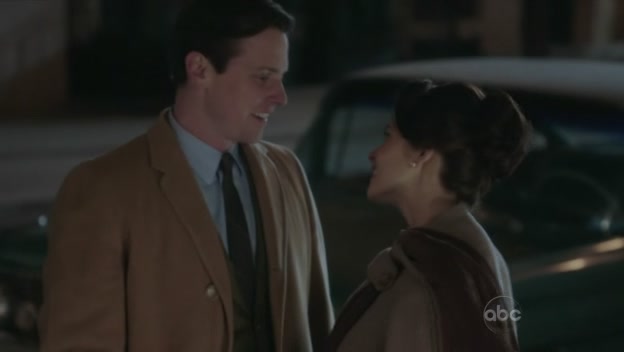Ashley-Greene-dot-nl_PanAm2x10SecretAndLies0211.jpg