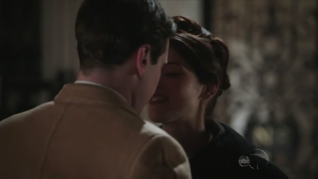 Ashley-Greene-dot-nl_PanAm2x10SecretAndLies1625.jpg