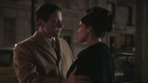 Ashley-Greene-dot-nl_PanAm2x10SecretAndLies1646.jpg
