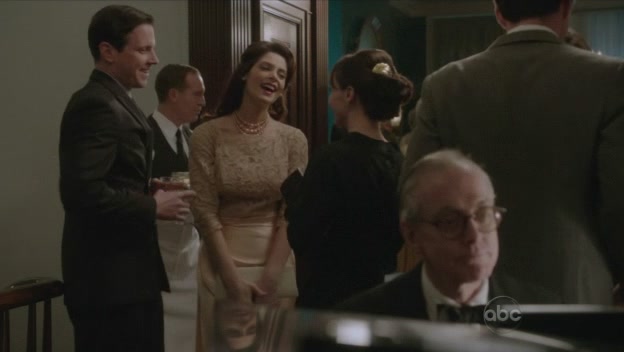 Ashley-Greene-dot-nl_PanAm1x11-0016.jpg