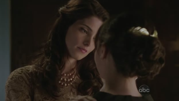 Ashley-Greene-dot-nl_PanAm1x11-0721.jpg