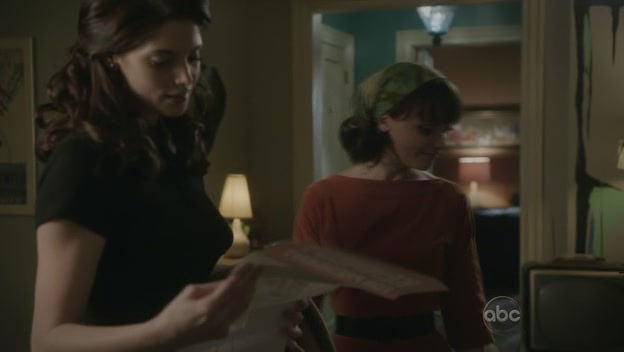 Ashley-Greene-dot-nl_PanAm1x120124.jpg