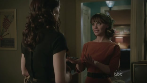 Ashley-Greene-dot-nl_PanAm1x120172.jpg