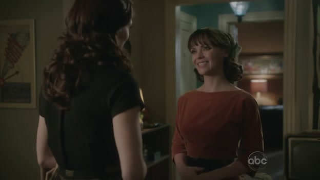 Ashley-Greene-dot-nl_PanAm1x120176.jpg