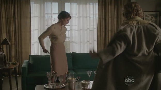 Ashley-Greene-dot-nl_PanAm1x121018.jpg
