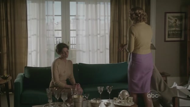 Ashley-Greene-dot-nl_PanAm1x121020.jpg