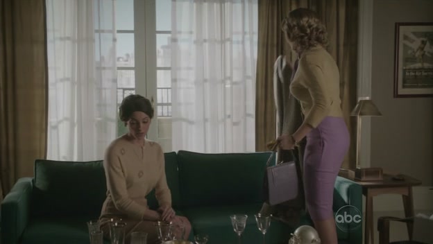 Ashley-Greene-dot-nl_PanAm1x121023.jpg