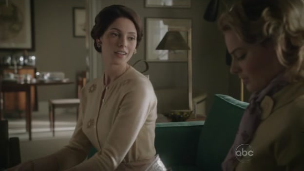 Ashley-Greene-dot-nl_PanAm1x121033.jpg