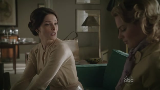 Ashley-Greene-dot-nl_PanAm1x121034.jpg
