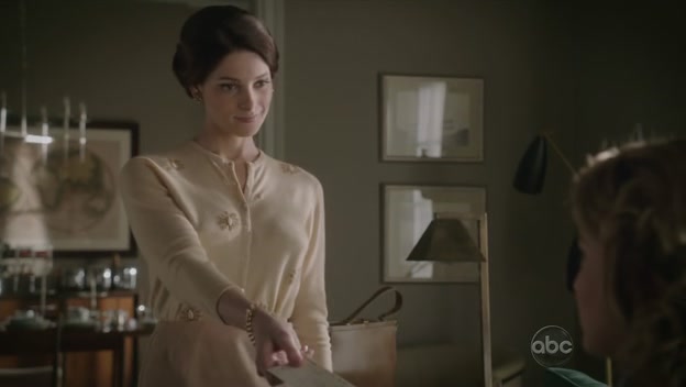 Ashley-Greene-dot-nl_PanAm1x121094.jpg