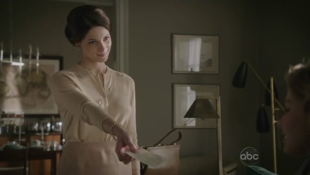 Ashley-Greene-dot-nl_PanAm1x121099.jpg