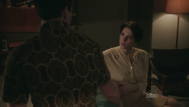 Ashley-Greene-dot-nl_PanAm1x121513.jpg