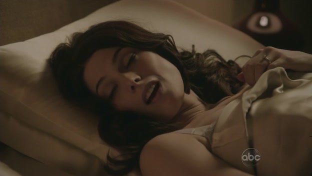 Ashley-Greene-dot-nl_PanAm1x121855.jpg