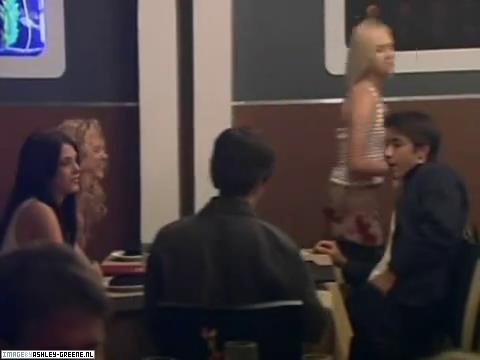 Ashley-Greene-dot-nl-Punkd00042.jpg Ashley-Greene-dot-nl-Punkd00042.jpg