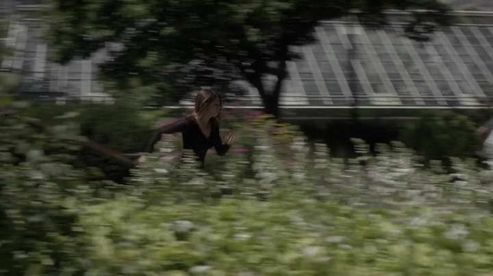 Ashley-Greene_dot_nl_Rogue-3x11NewShooter0226.jpg