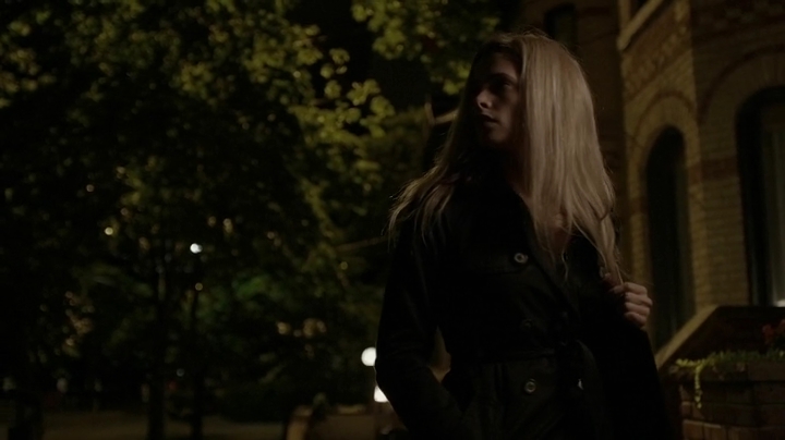 Ashley-Greene_dot_nl_Rogue-3x11NewShooter2736.jpg Ashley-Greene_dot_nl_Rogue-3x11NewShooter2736.jpg