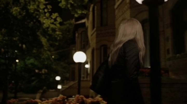 Ashley-Greene_dot_nl_Rogue-3x11NewShooter2740.jpg Ashley-Greene_dot_nl_Rogue-3x11NewShooter2740.jpg