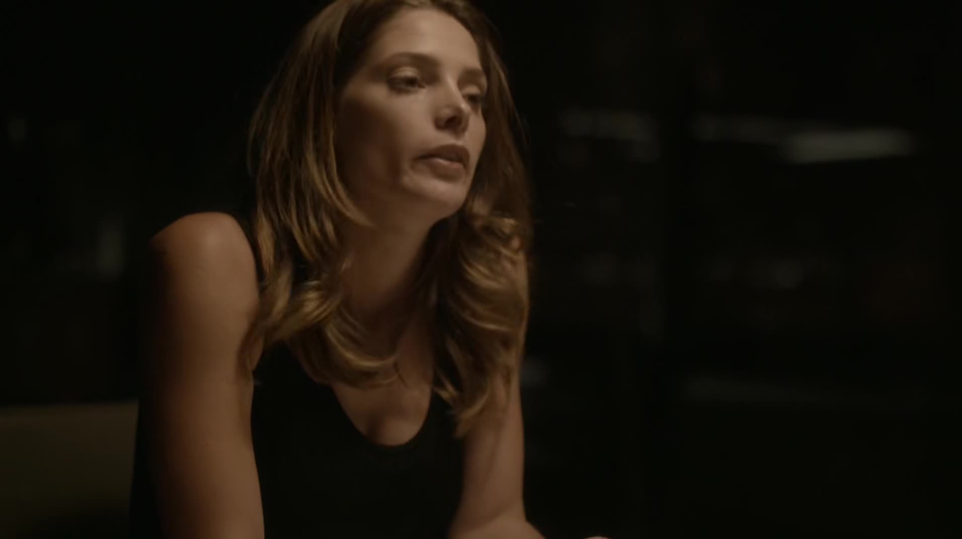Ashley-Greene-dot-NL_Rouge3x1300038.jpg