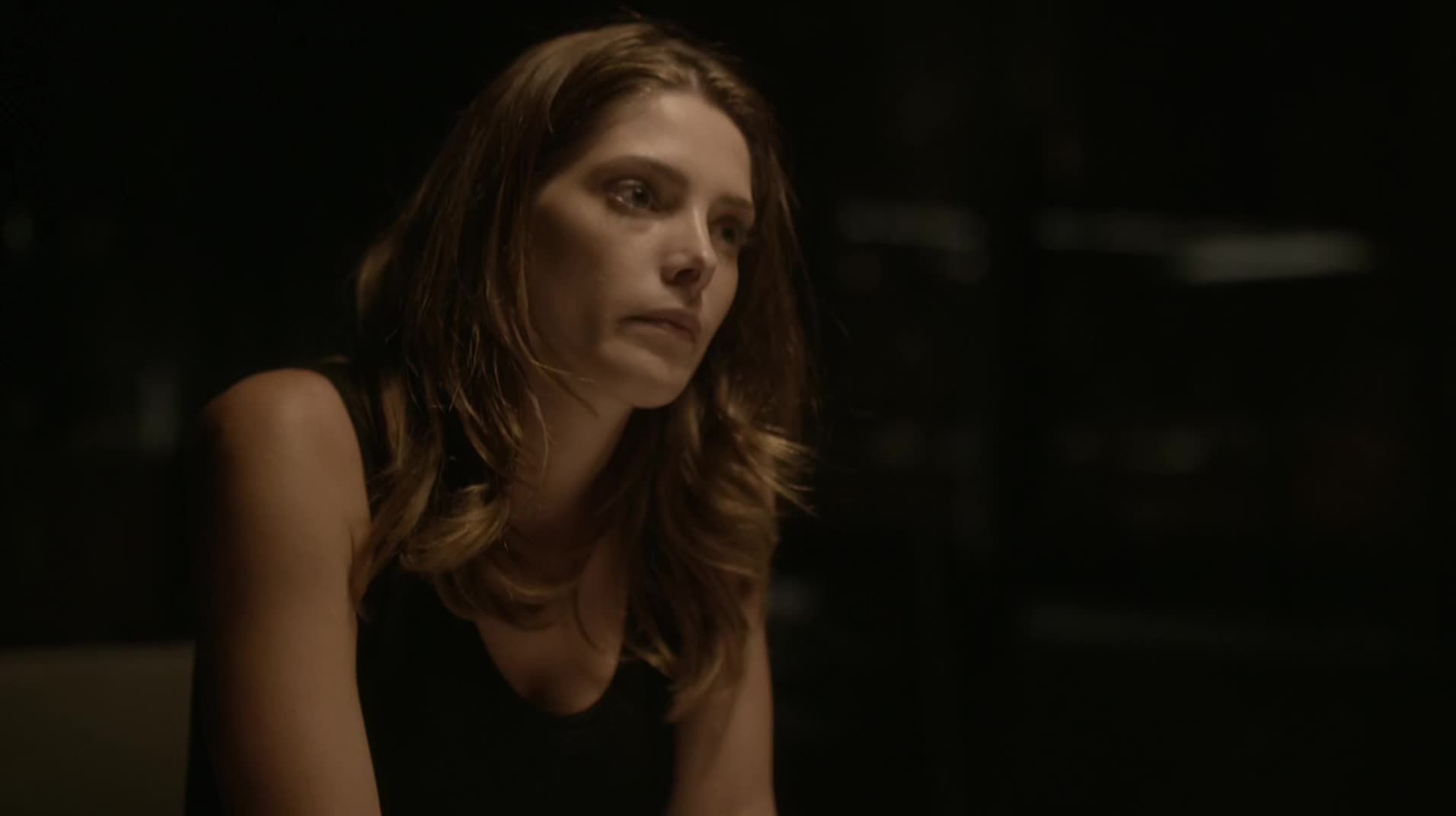 Ashley-Greene-dot-NL_Rouge3x1300039.jpg