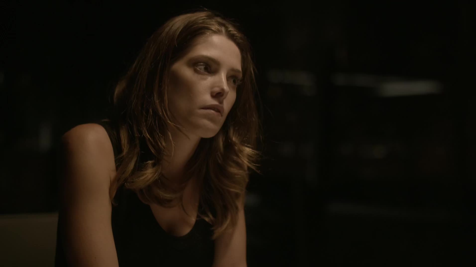 Ashley-Greene-dot-NL_Rouge3x1300040.jpg
