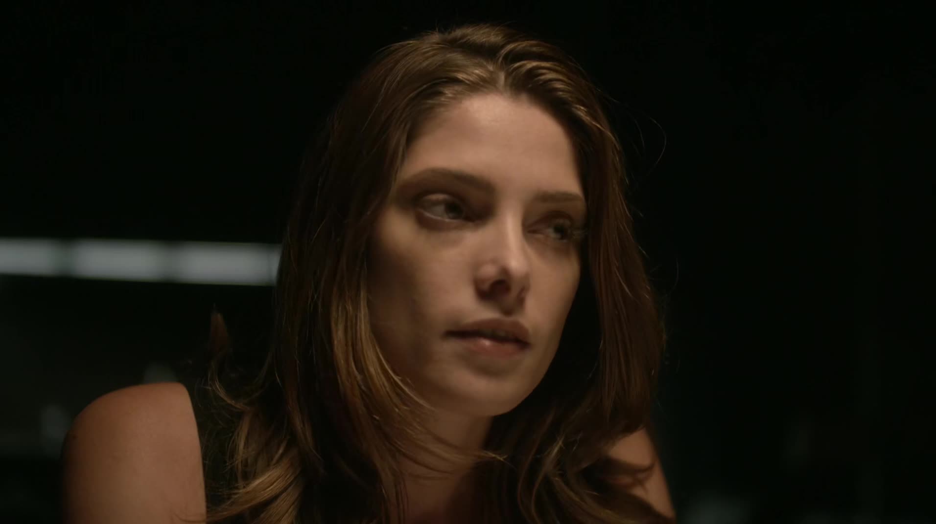 Ashley-Greene-dot-NL_Rouge3x1300046.jpg