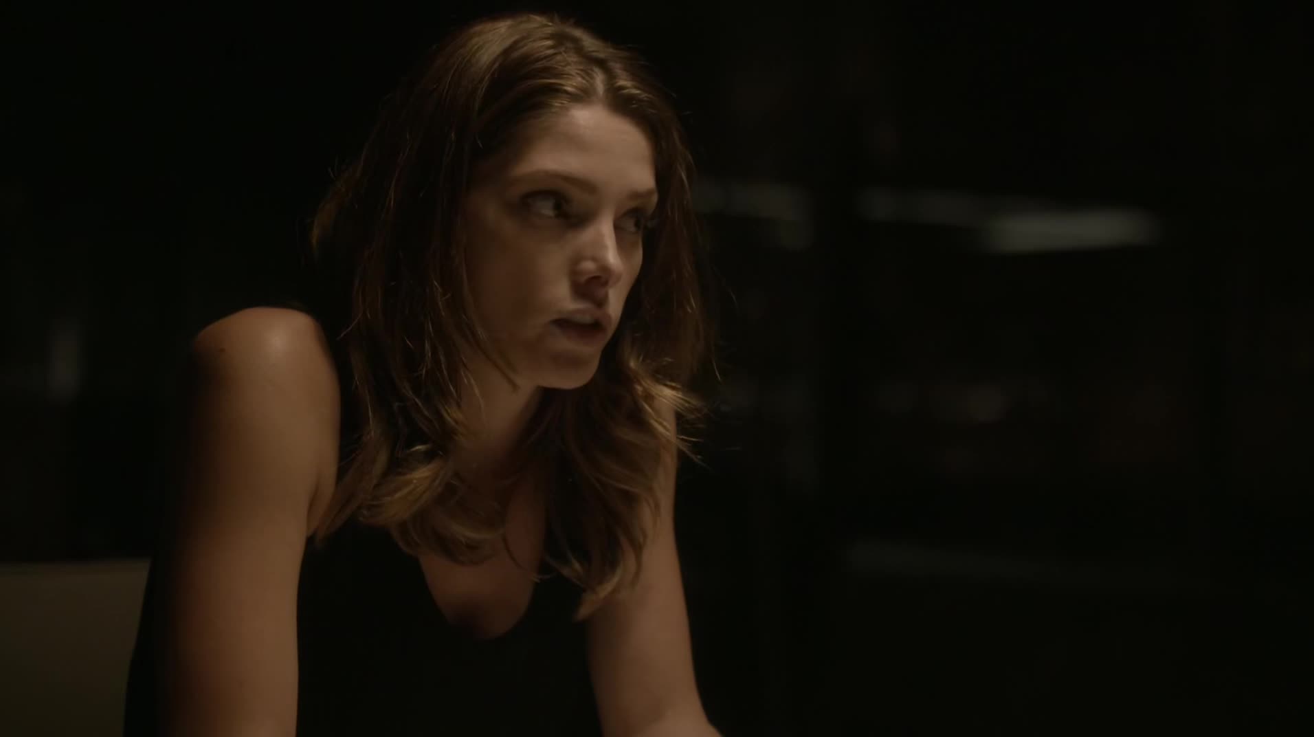 Ashley-Greene-dot-NL_Rouge3x1300056.jpg