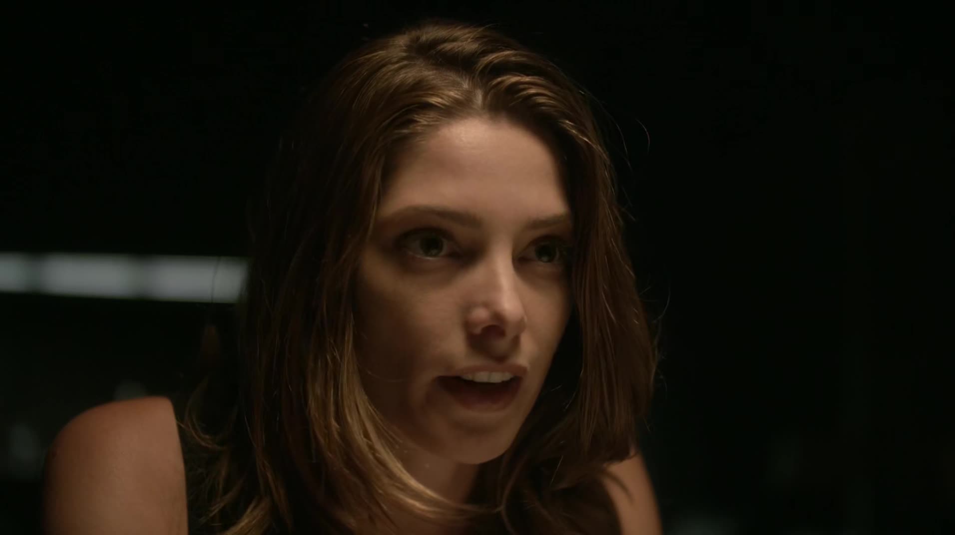 Ashley-Greene-dot-NL_Rouge3x1300066.jpg