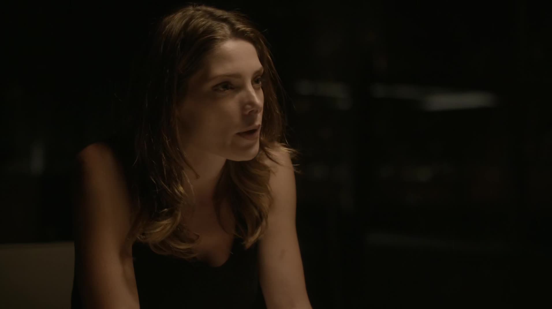 Ashley-Greene-dot-NL_Rouge3x1300070.jpg