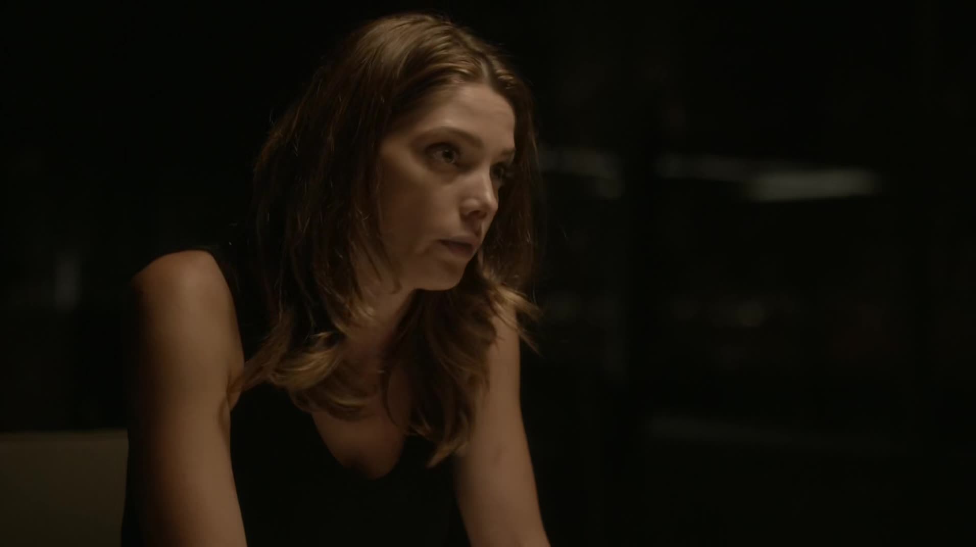 Ashley-Greene-dot-NL_Rouge3x1300074.jpg