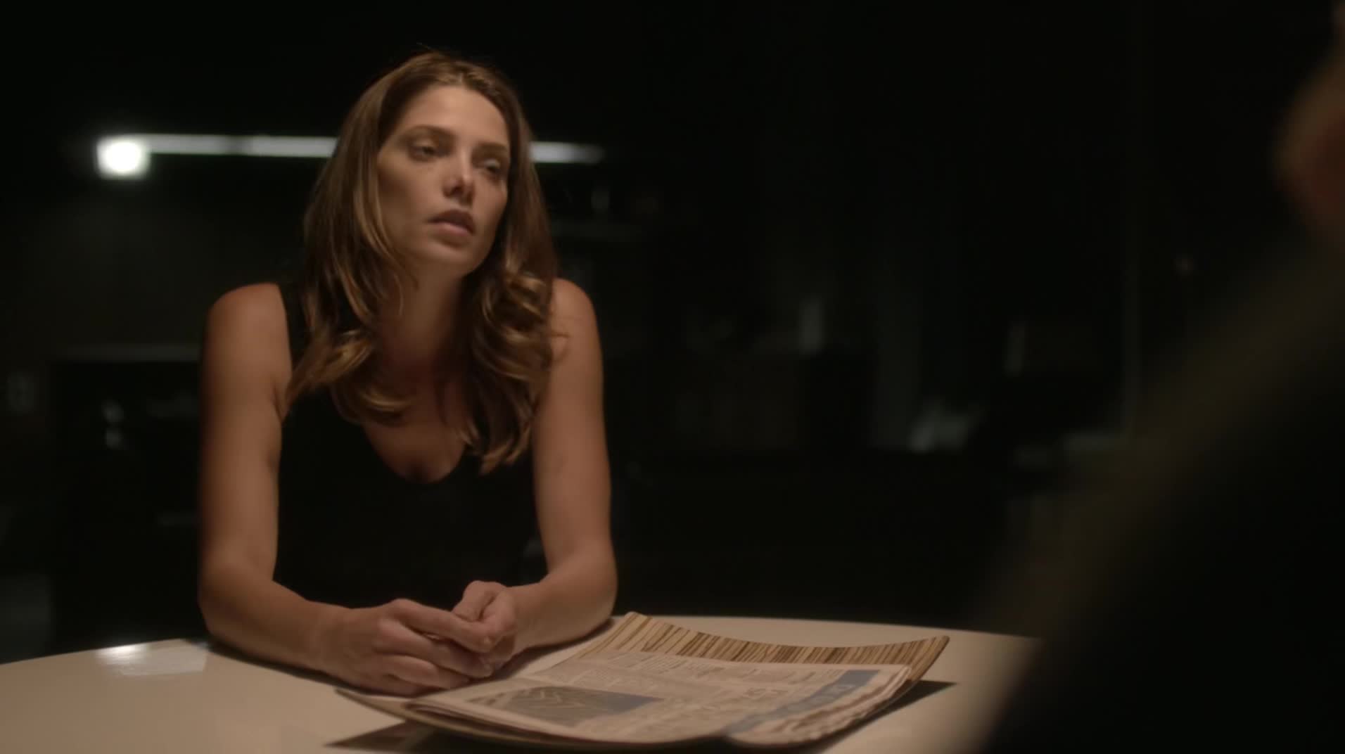 Ashley-Greene-dot-NL_Rouge3x1300076.jpg