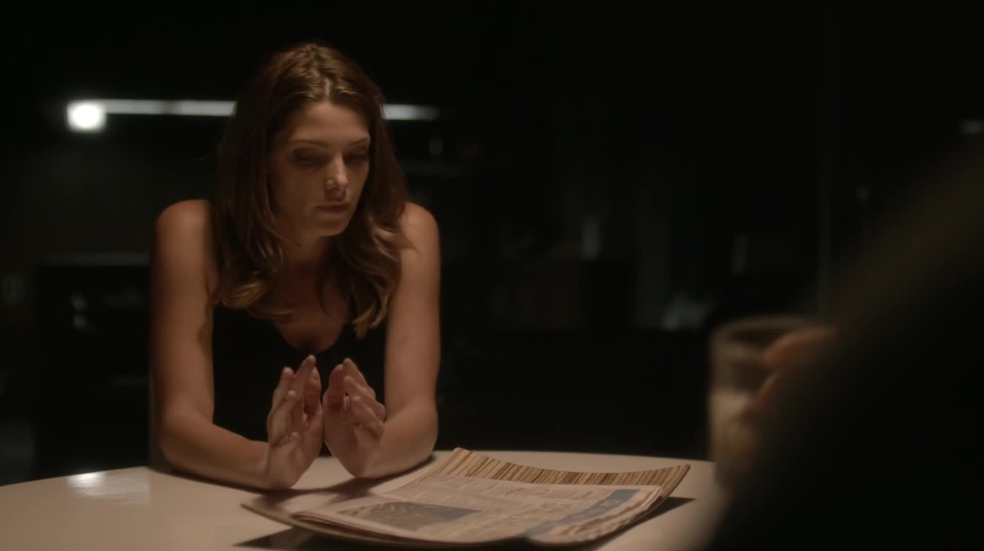 Ashley-Greene-dot-NL_Rouge3x1300079.jpg