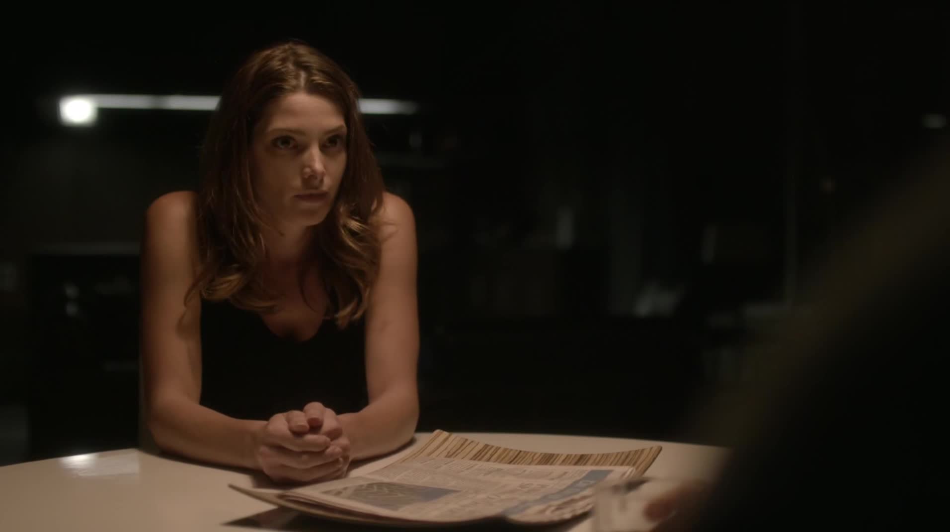 Ashley-Greene-dot-NL_Rouge3x1300082.jpg