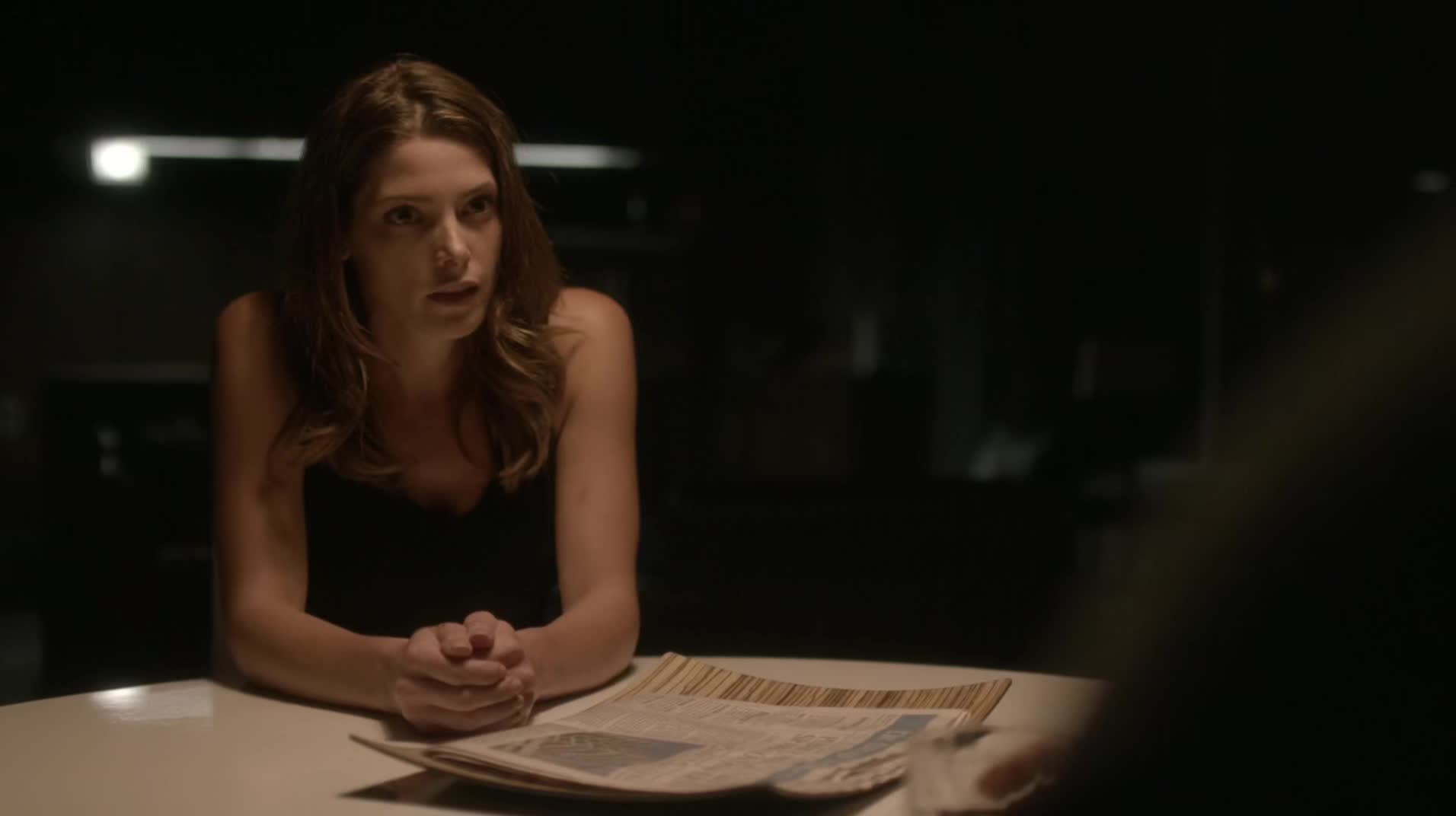 Ashley-Greene-dot-NL_Rouge3x1300085.jpg
