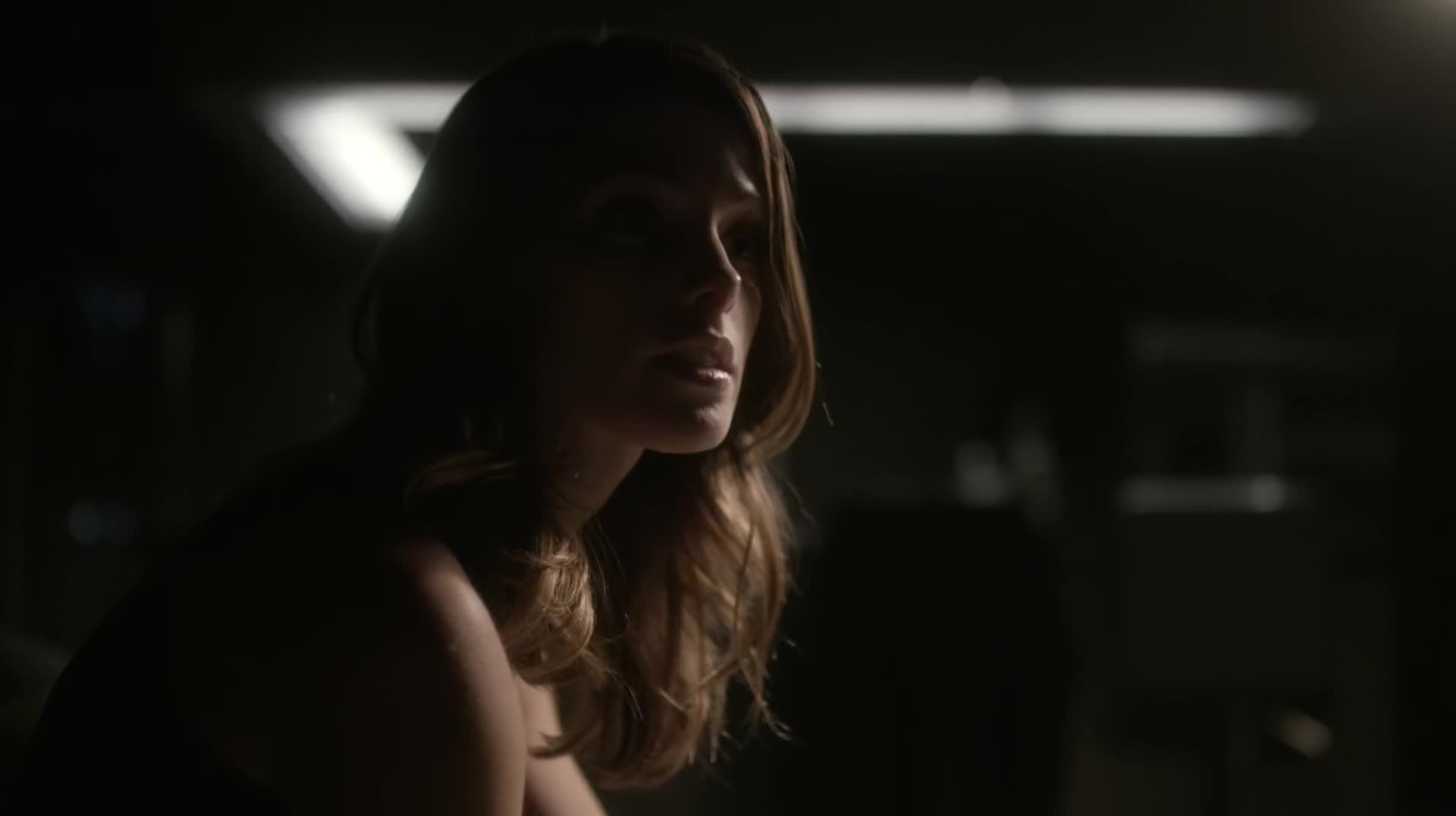 Ashley-Greene-dot-NL_Rouge3x1300109.jpg