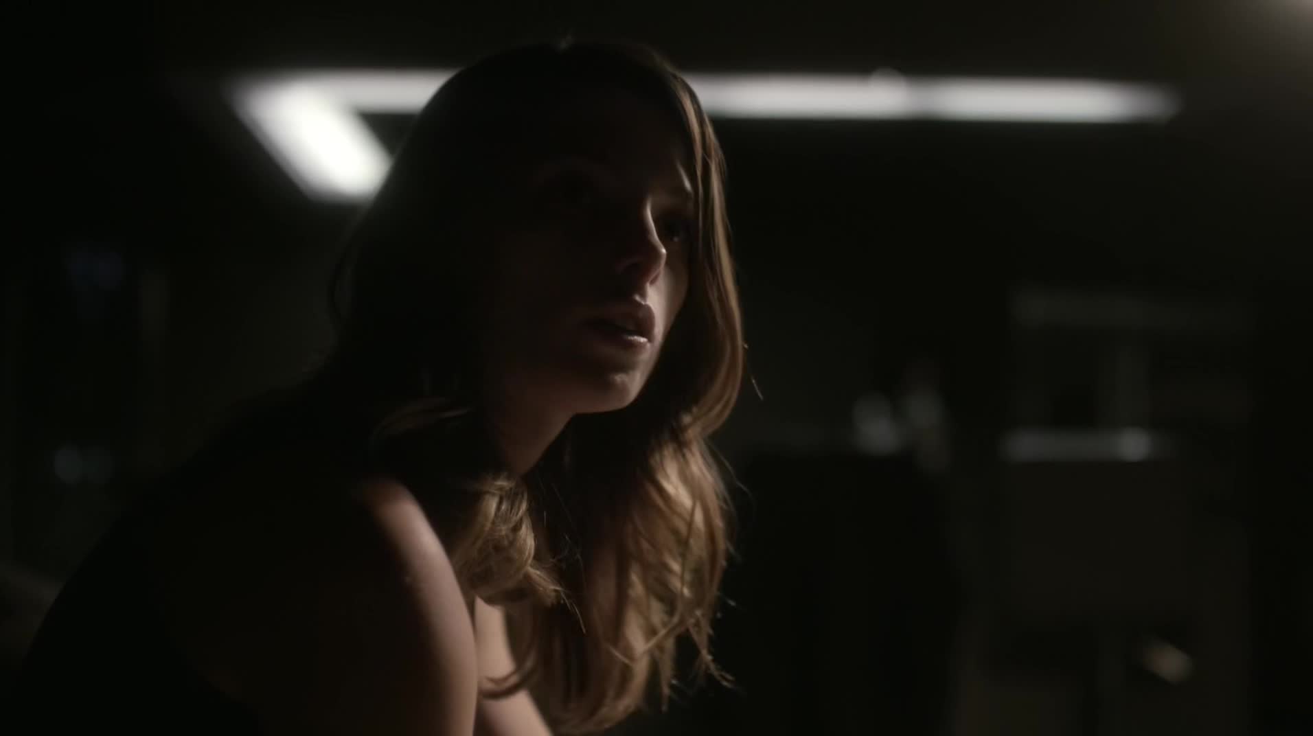 Ashley-Greene-dot-NL_Rouge3x1300110.jpg