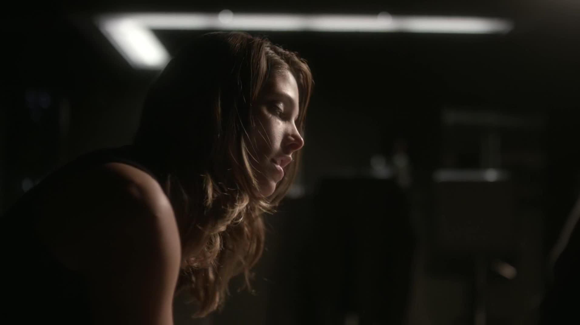Ashley-Greene-dot-NL_Rouge3x1300124.jpg
