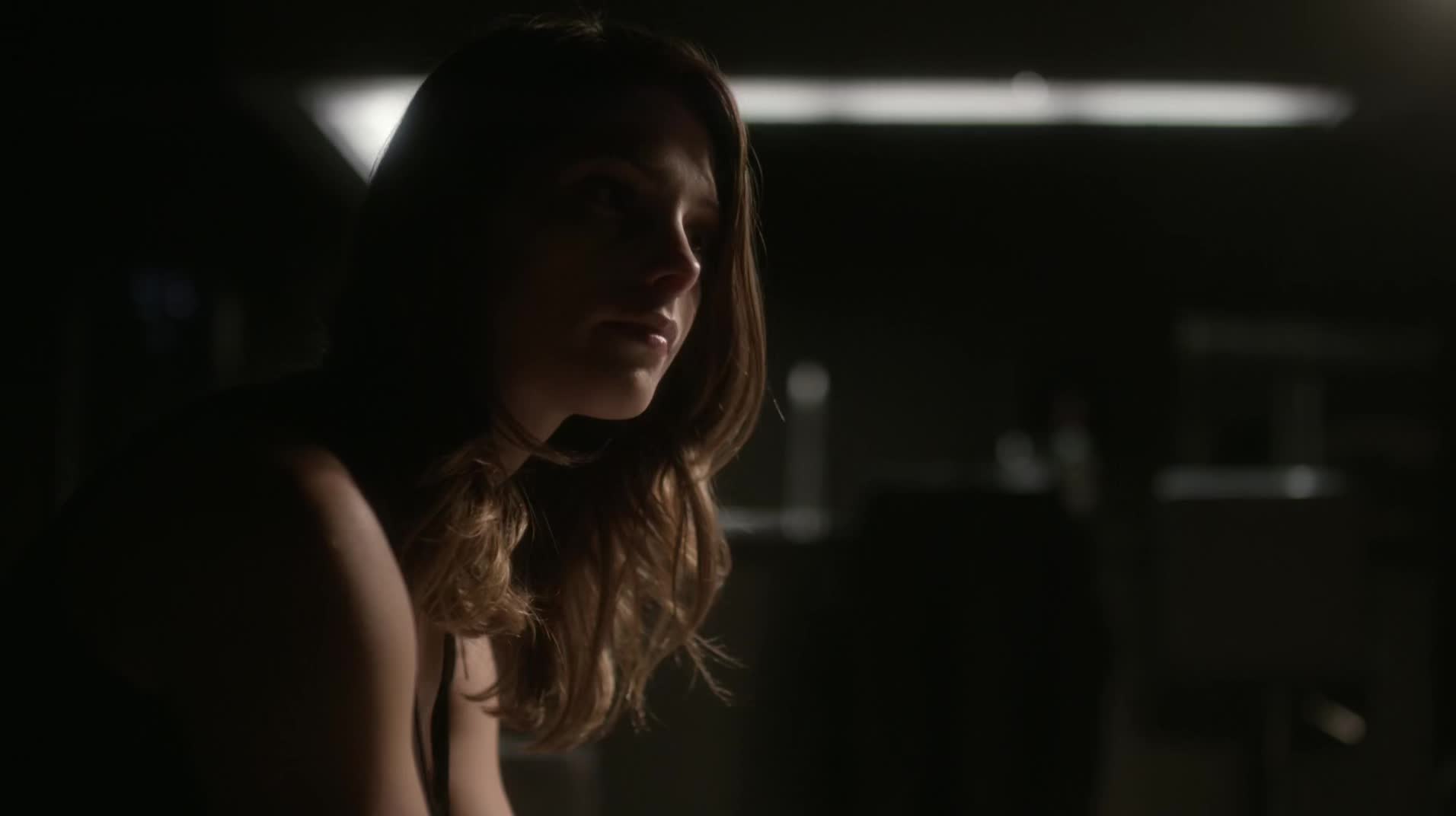 Ashley-Greene-dot-NL_Rouge3x1300126.jpg