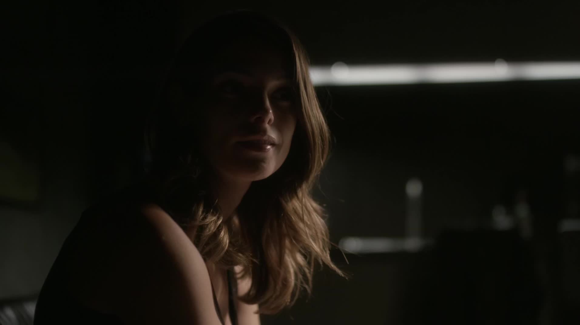 Ashley-Greene-dot-NL_Rouge3x1300141.jpg