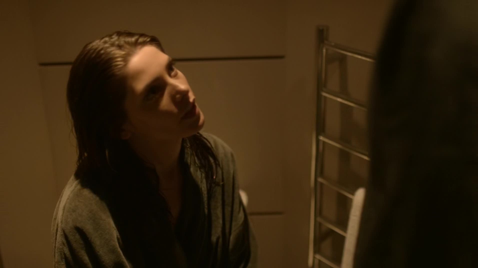 Ashley-Greene-dot-NL_Rouge3x1300167.jpg