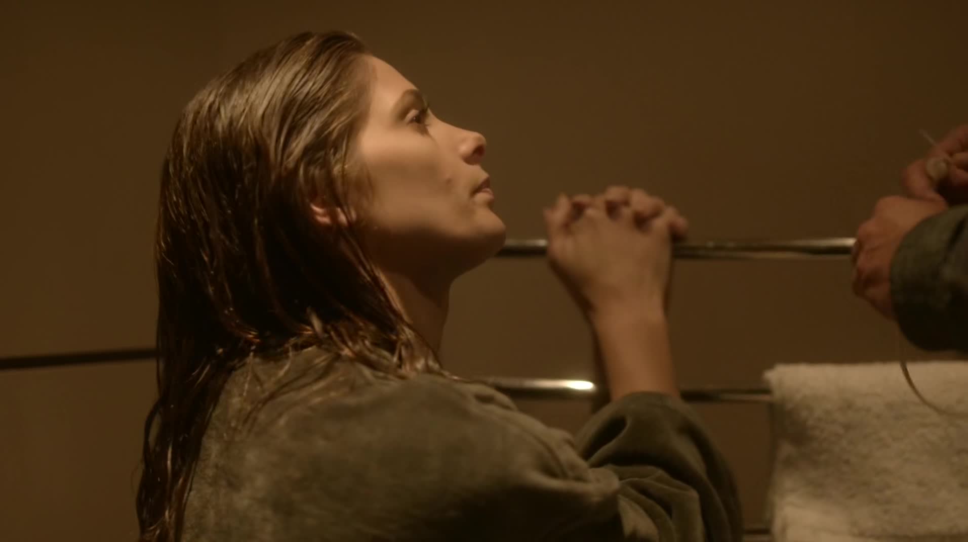 Ashley-Greene-dot-NL_Rouge3x1300175.jpg