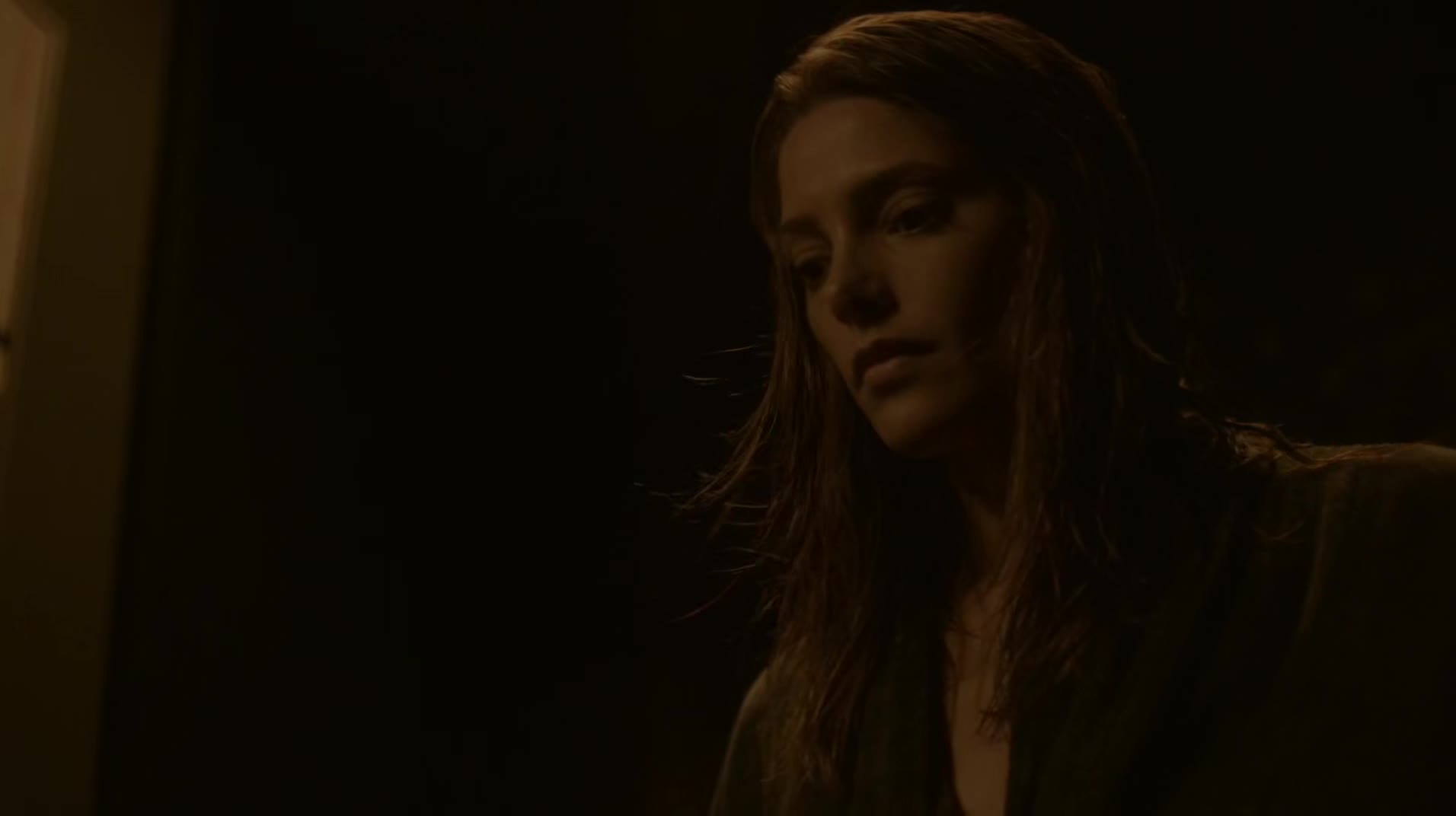 Ashley-Greene-dot-NL_Rouge3x1300233.jpg