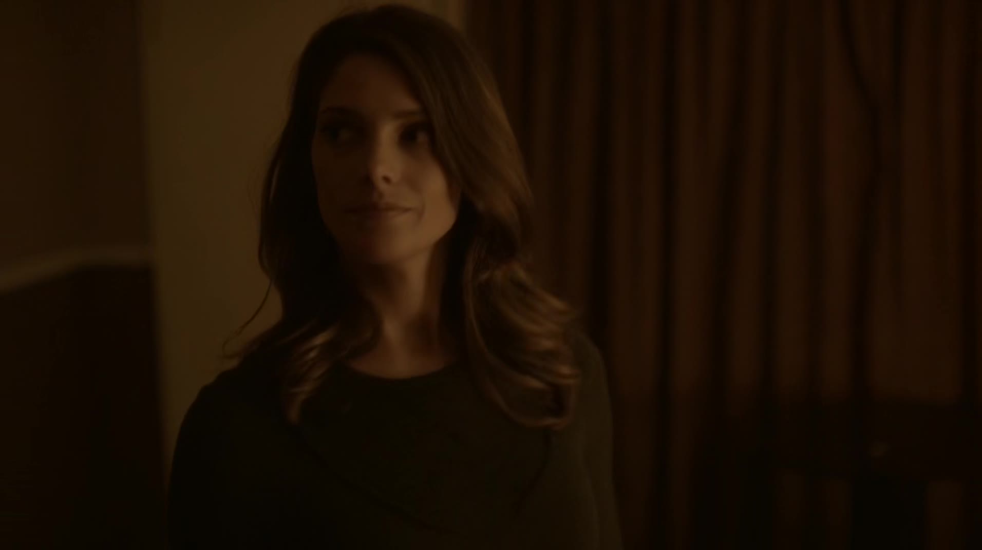 Ashley-Greene-dot-NL_Rouge3x1300285.jpg